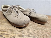 ROOTS Brown Suede Shoes Sz 9.5