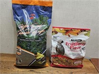 NEW WILD Bird Seed + Fruit Blen Flavoured Bird