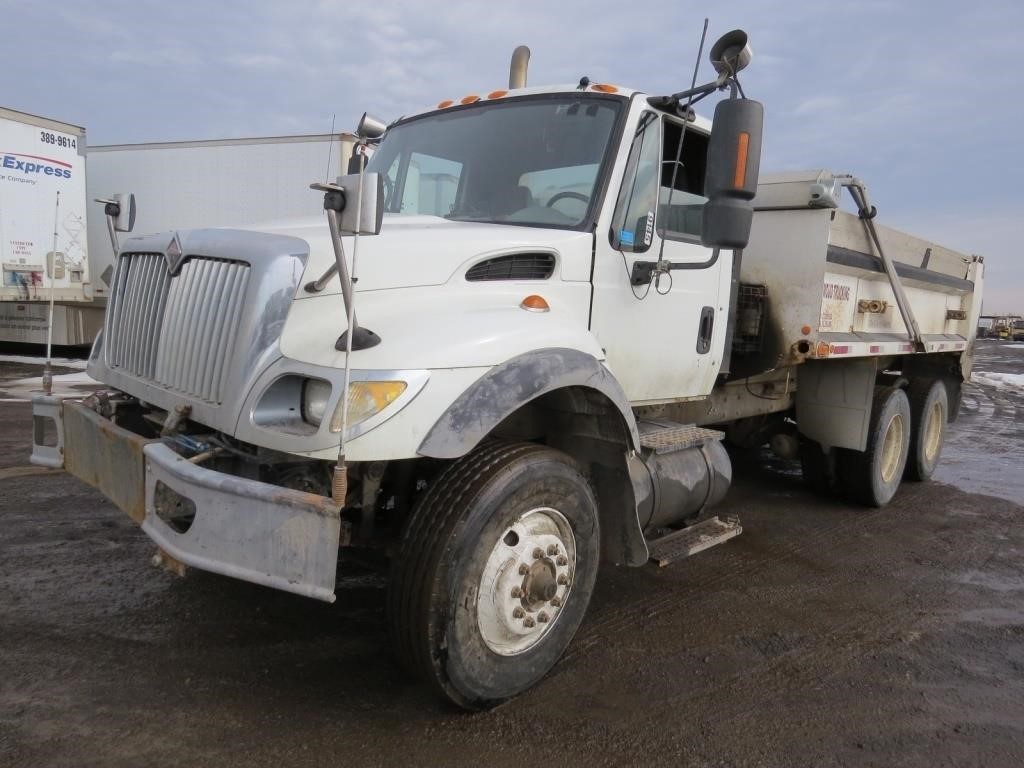 2007 International 7400 Gravel Truck