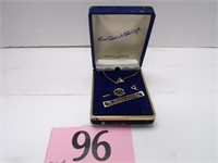 NOS DIAMOND HEART NECKLACE AND PIN