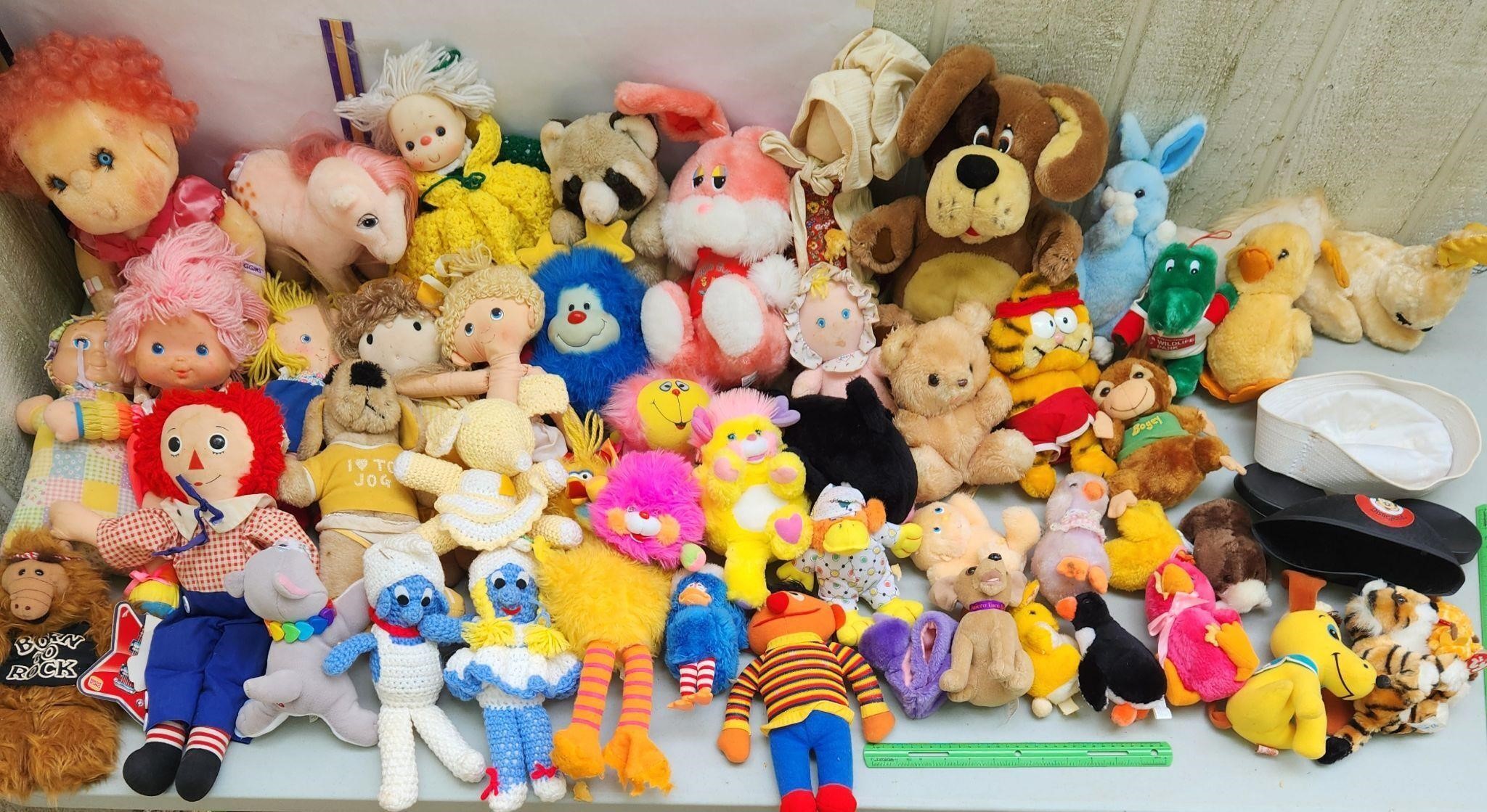 Vintage 80's 90's toy box stuffed toys