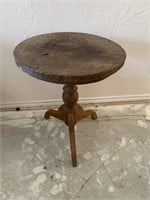 Small Wood Pedestal Table
