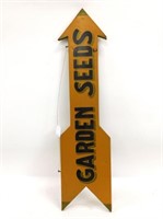 Two-sided wooden arrow form sign Garden Seeds,
