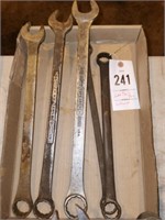 5 X'S BID WILLIAMS VARIOUS SIZE LARGE WRENCHES