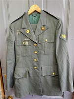 US Army Uniform-Lot 1 of Uniforms Reale $50