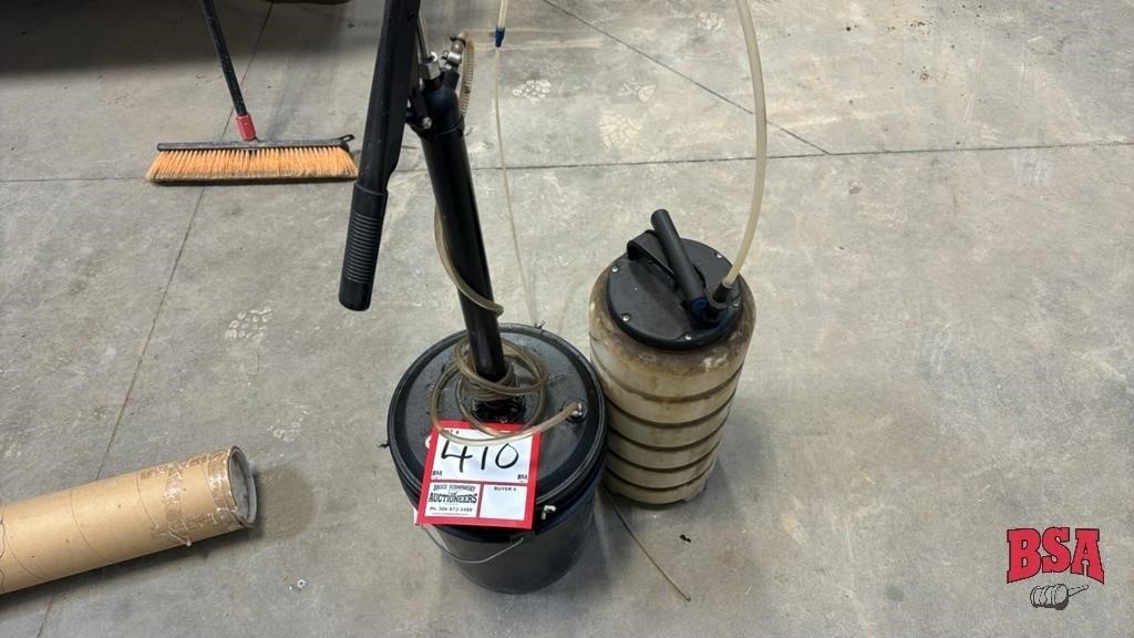 5 Gallon Pail with Oil Dispenser and