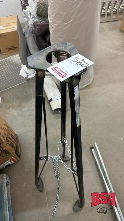 Fifth Wheel trailer stand