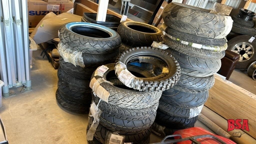 Approx. 28 motorcycle tires