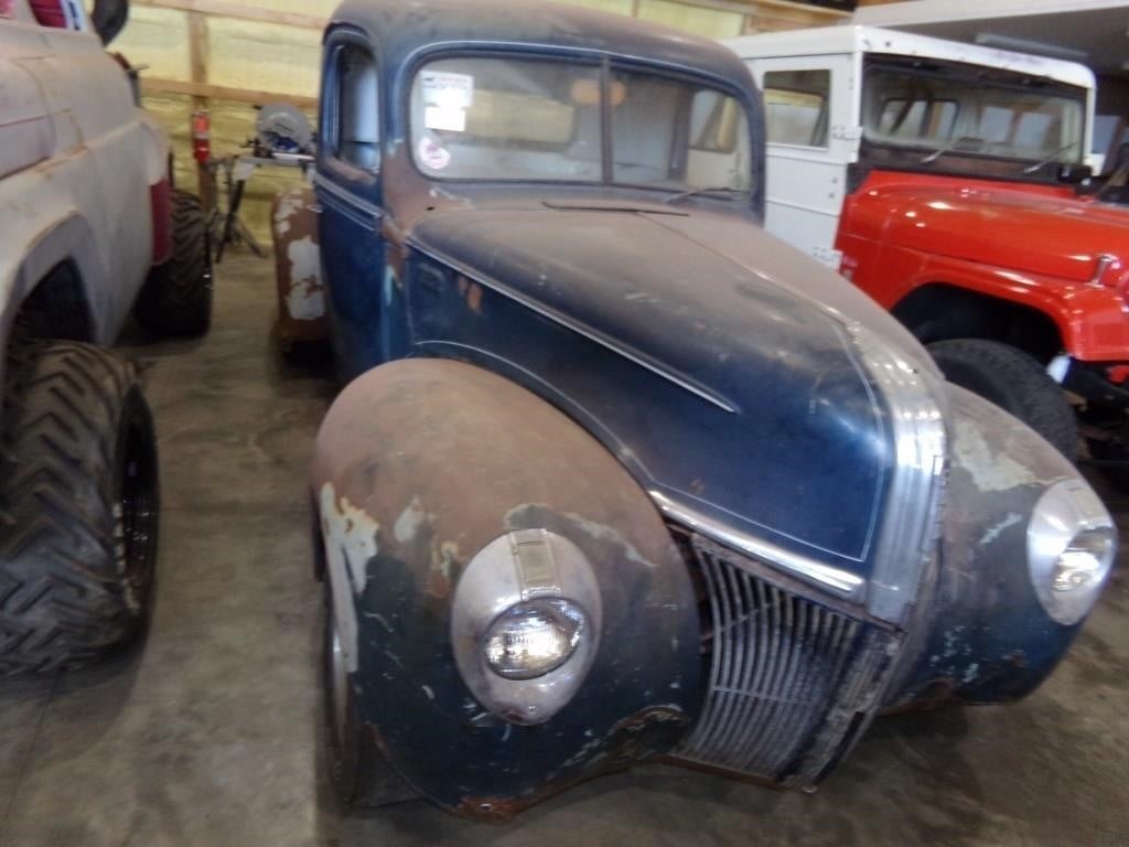 1940 Ford pickup, roller