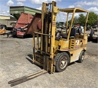 ALLIS-CHALMERS 4000Lb Capacity Propane Forklift