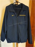 Men's Nike Michigan Light Weight Jacket - Size XL