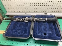 Selmer 1400 Clarinet with case made in USA