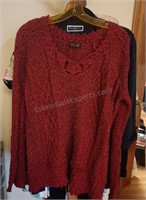 Assorted Women's Clothing - Sizes L/ XL
