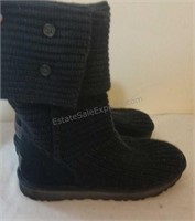 Ladies UGG Sweater Knit Boots Size 10