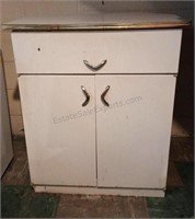 Artic Metal Products Metal Cabinet