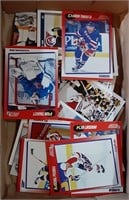 ASSORTED HOCKEY TRADING CARDS