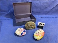 Box w/Decorated Rocks & Hide-A-Key