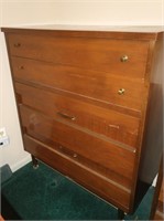 5-drawer Dresser 42.5hx38wx19"d