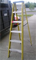 Contractor's step ladder 6 feet