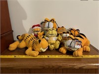 GARFIELD STUFFED TOYS LOT