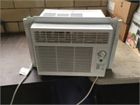 GE window air conditioner 110v