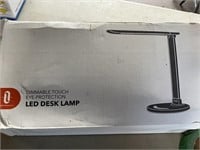 Led desk lamp not tested
