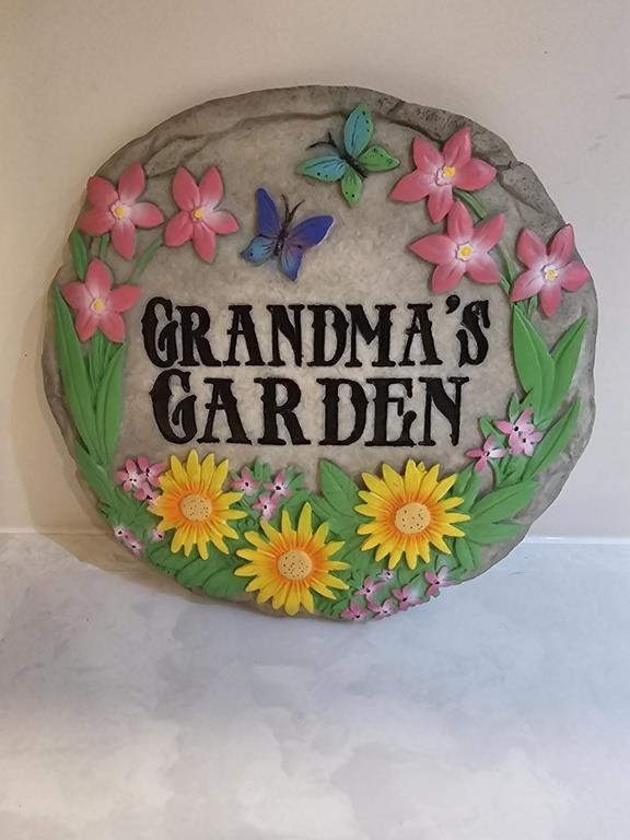 New - Spoontiques -Grandma's Garden Stepping Stone