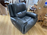 ROCKING POWERED LEATHER RECLINER