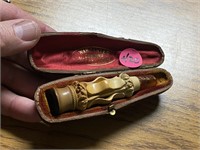 ANTIQUE MEERSHAUM SMOKERS PIPE W/ CASE