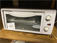 SMALL TOASTER OVEN