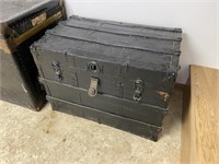 VINTAGE STORAGE TRUNK