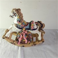 Glass rocking horse, musical