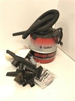 5 GALLON SHOP VAC WITH ACCESSORIES