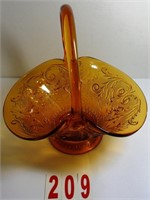 Vintage Tiarra Indiana Glass Golden Amber Basket