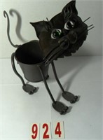 Metal Cat Bucket