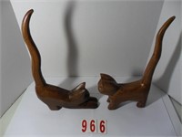 2 Wooden Cats