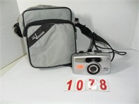 Pentax Iqzoom 115v 35 MM camera with bag
