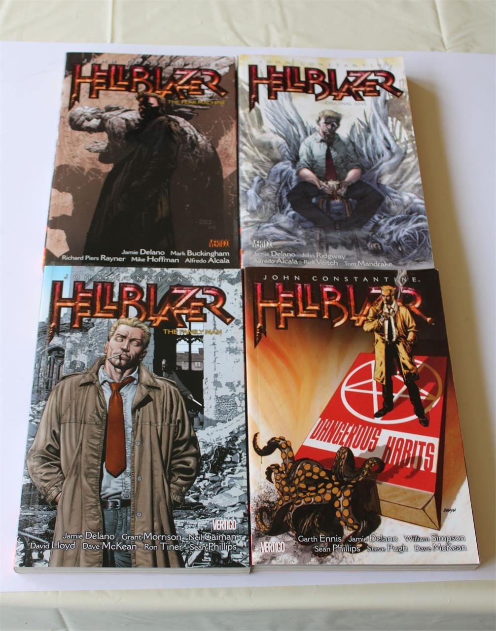 Hell Blazer Commic Books Lot