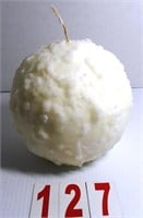 Q6810 Snowball Candle