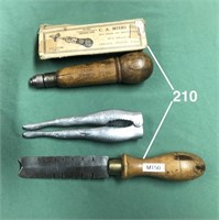 Lot: C.A. MEYER sewing awl IOB; tool handle &c.