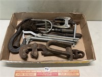VINTAGE MIXED LOT OF TOOLS