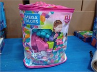Girls Mega bloks big building bag