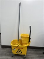 Rubbermaid mop bucket & mop