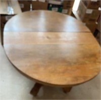 Antique Oval oak table w leaf, 4 foot x 58inches