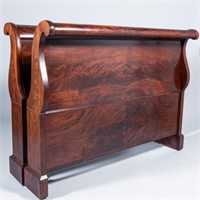 FINELY FIGURED 19TH C. MAHOGANY SLEIGH BED