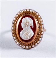 ANTIQUE AGATE CAMEO RING