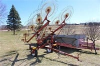 Hesston V10 wheel rake