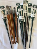 (17) Artist Paint Brushes: 6- New Winsor Newton