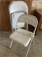 Set a Four Matching Gray Metal Folding Chairs