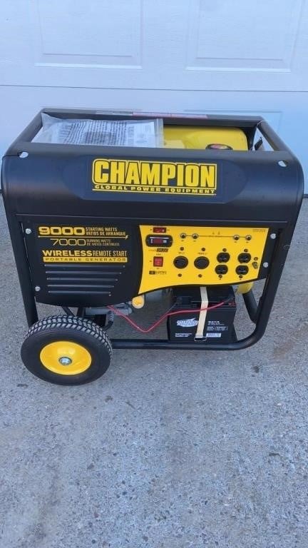 Champion 9000-7000 Watt Remote Start Generator